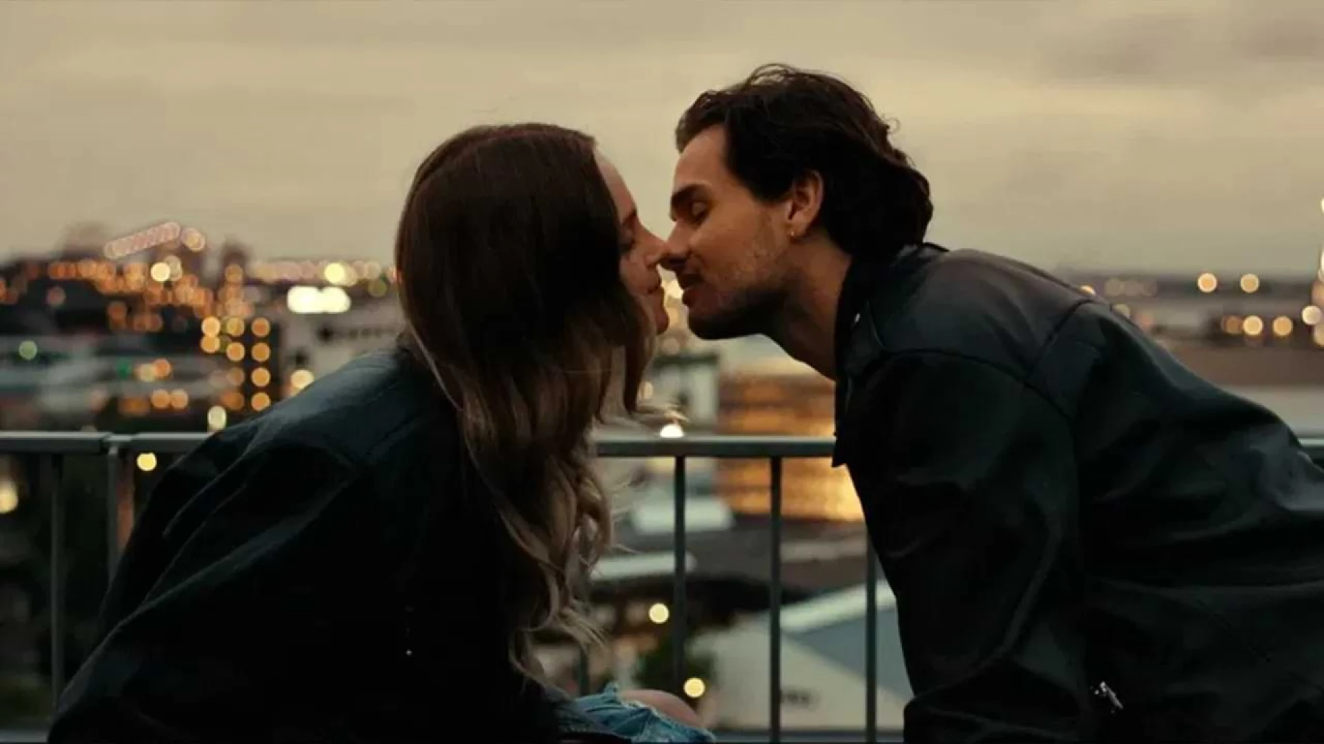 دانلود فیلم Red Flags 2025