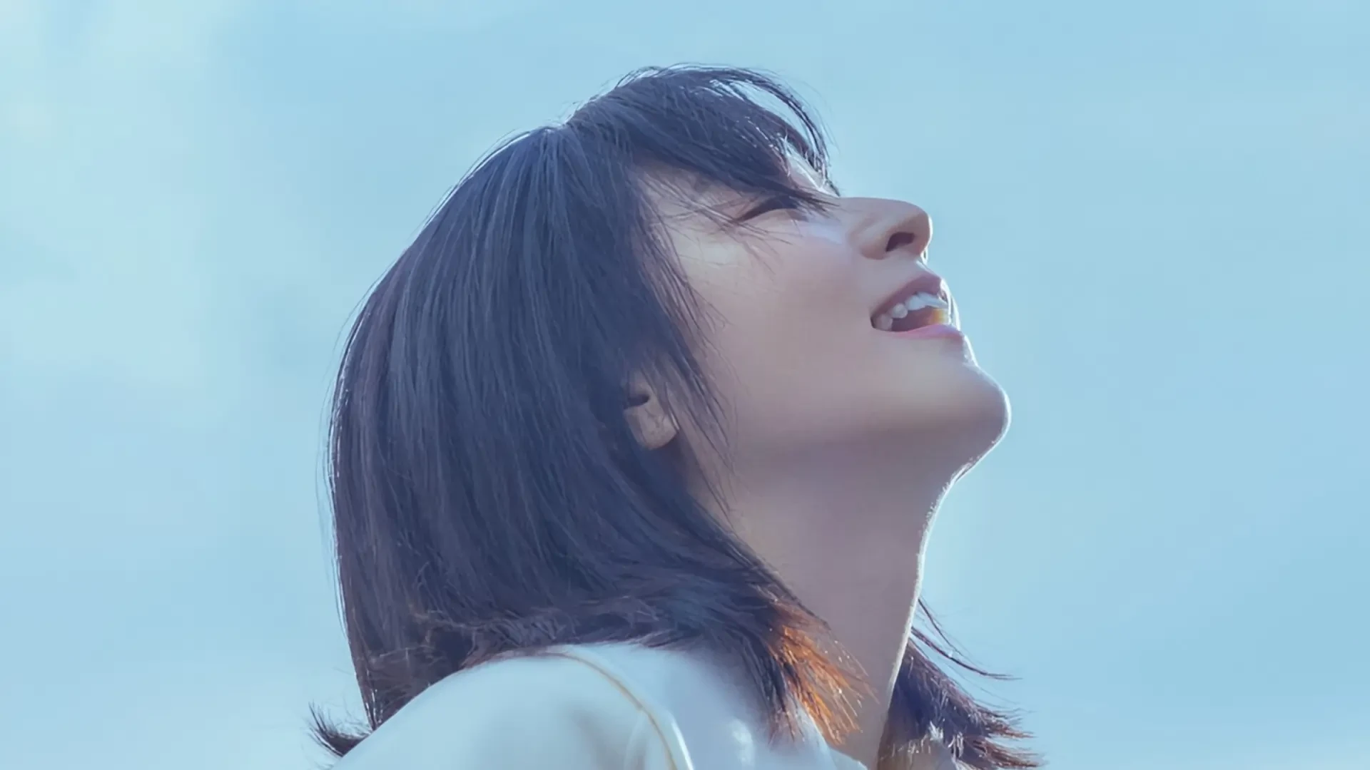 دانلود سریال Walking on Thin Ice