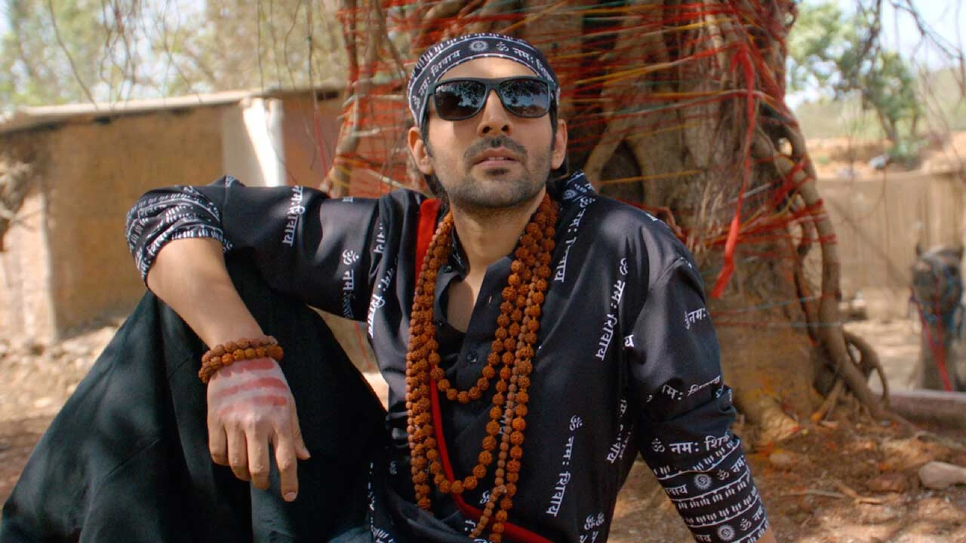 دانلود فیلم Bhool Bhulaiyaa 2 2022