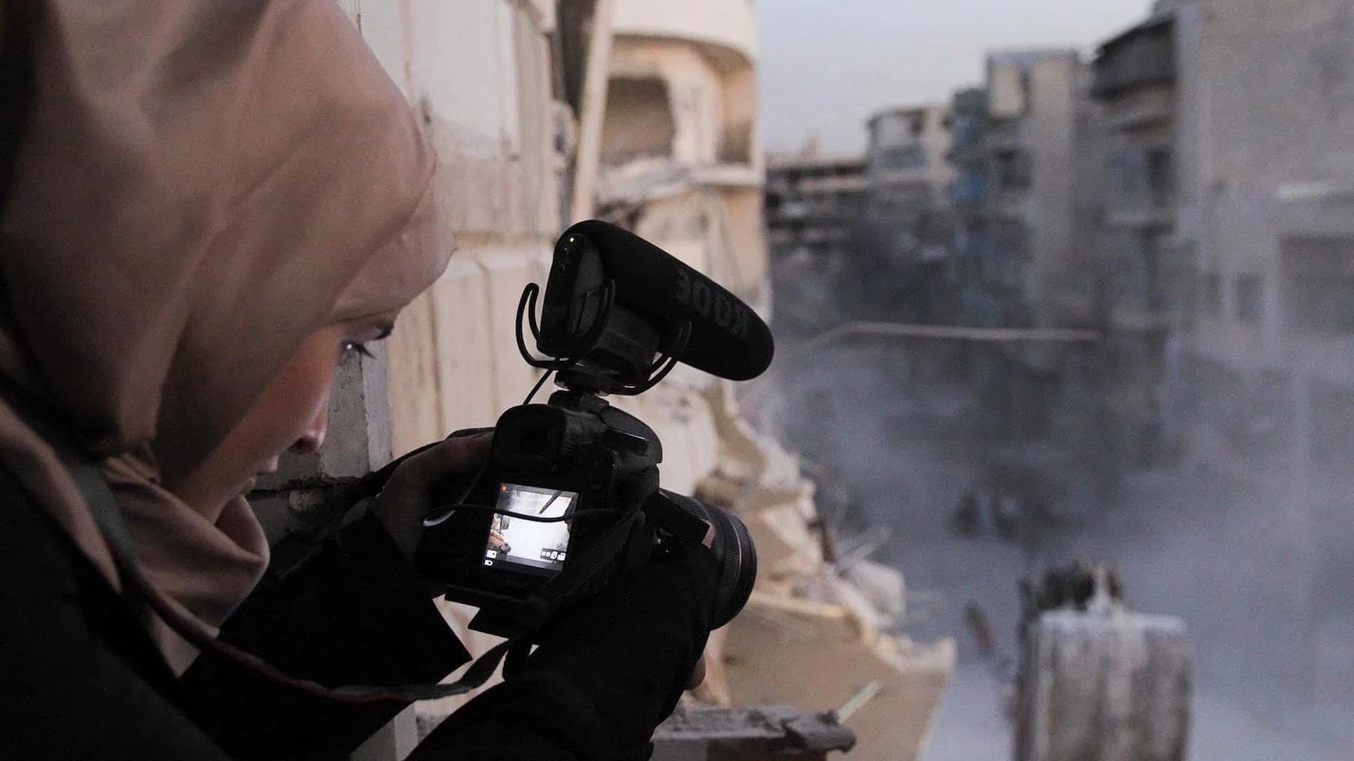 دانلود فیلم مستند For Sama 2019