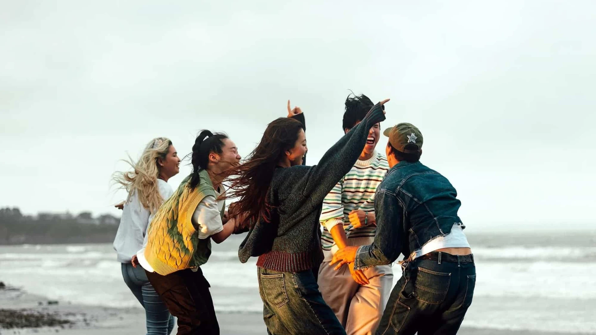 دانلود فیلم Because I Hate Korea 2023