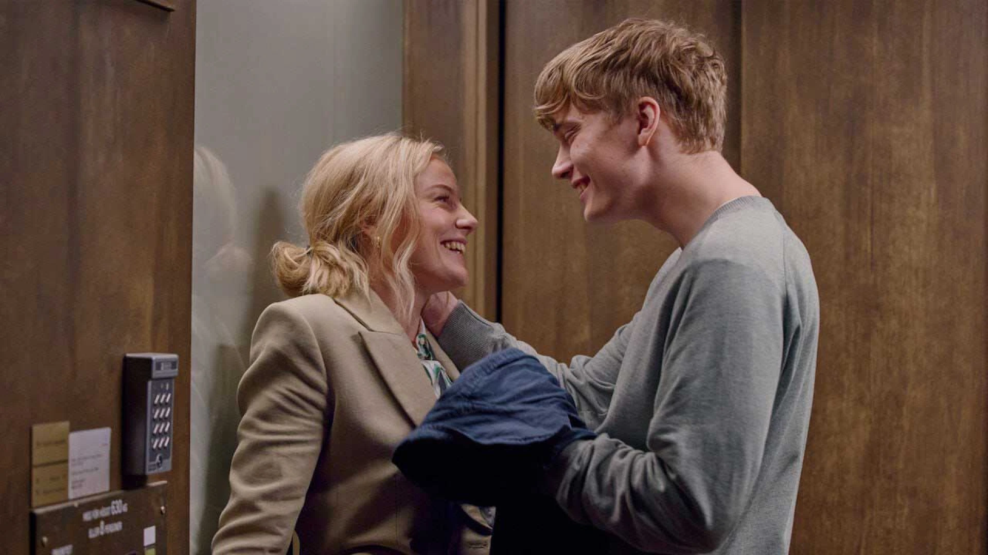 دانلود سریال Love & Anarchy