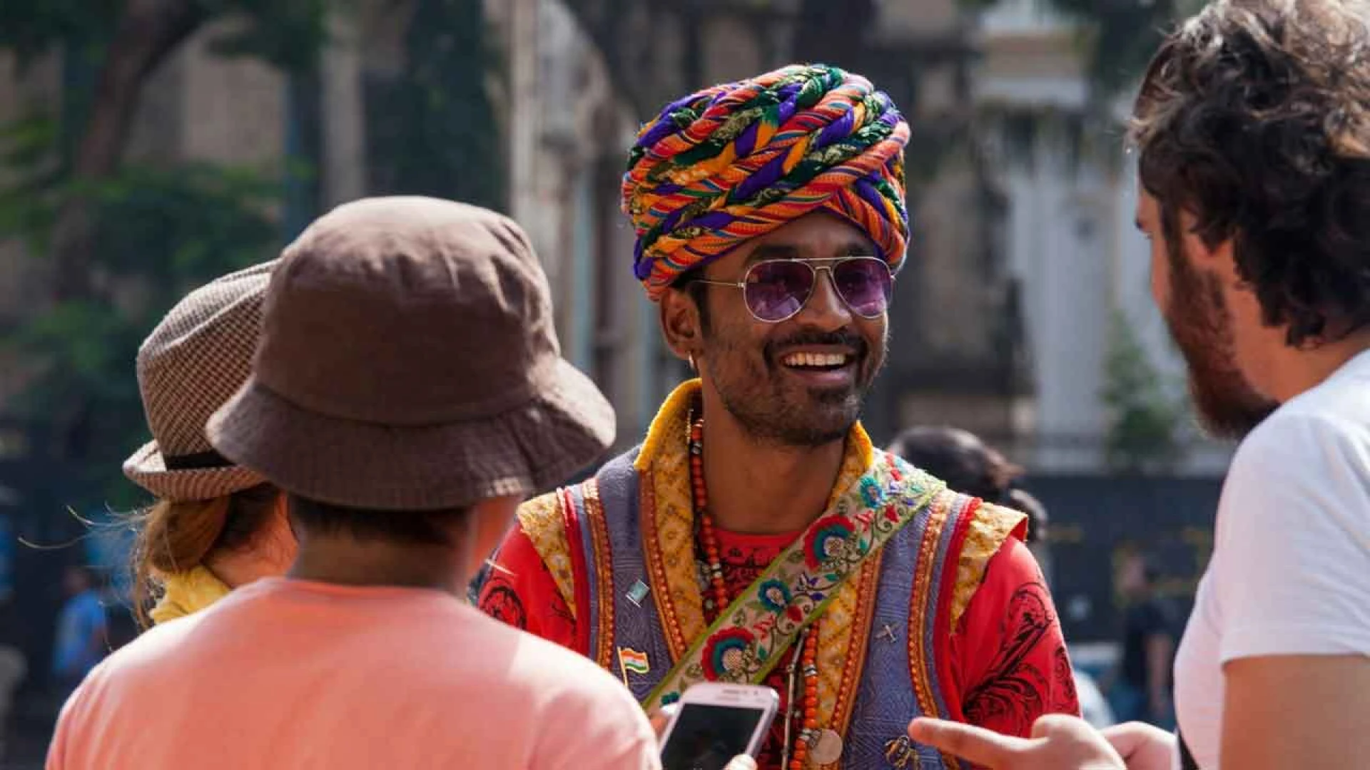 دانلود فیلم The Extraordinary Journey of the Fakir 2018
