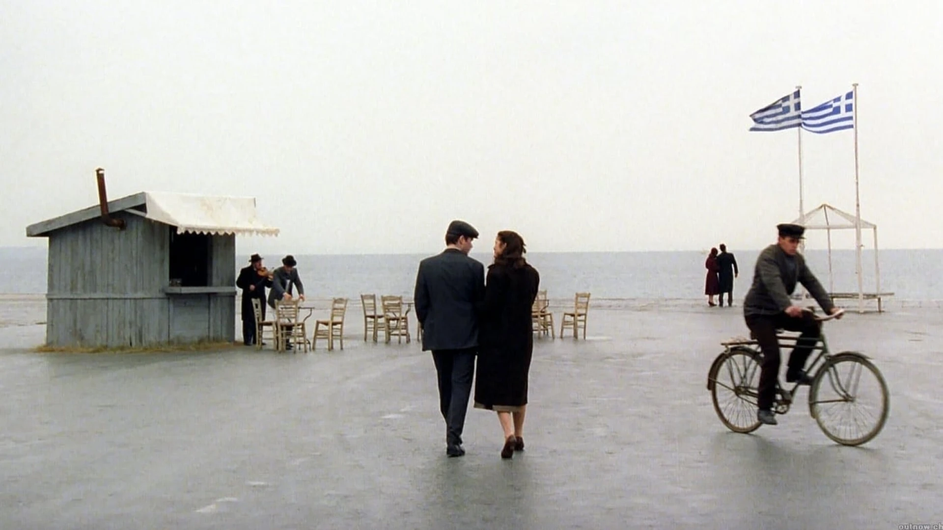 دانلود فیلم Trilogia: To livadi pou dakryzei 2004